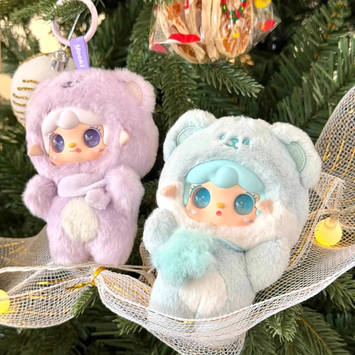 Yooki V4 Take a Bite of the bear plush vinyl blind box